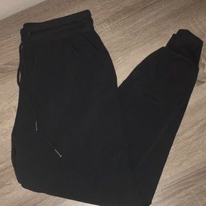NWOT black joggers!